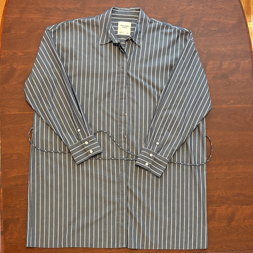 Abercrombie & Fitch long sleeve women’s mini shirt dress